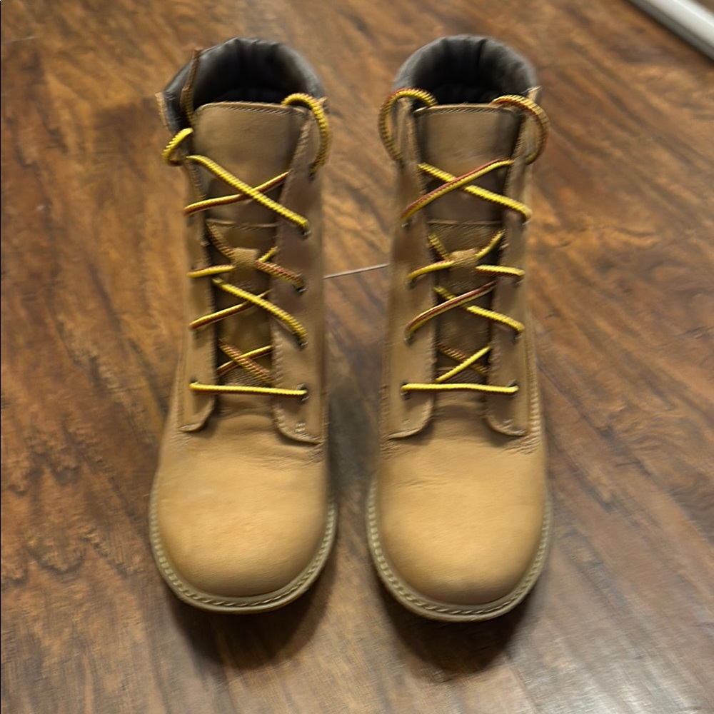 Timberland Tan Lace-Up Boots